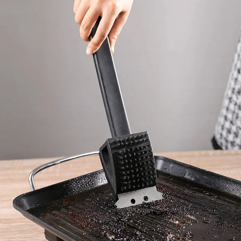 3 in 1 Barbecue Grill Brush with Scraper and Sponge | Make Your Garden Beautiful, Functional & the Envy of the Neighbourhood