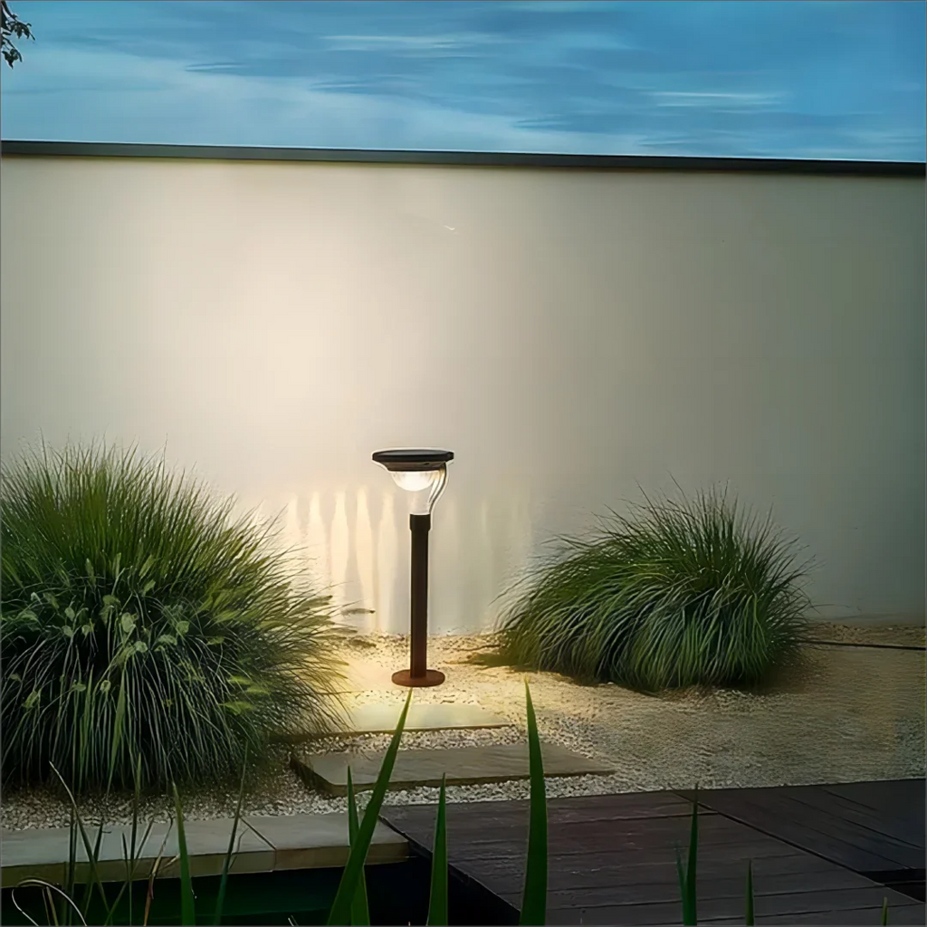 Ultra-Powerful Solar Lamp For Outdoor Use | Built for British Weather — Durable, Attractive Outdoor Design