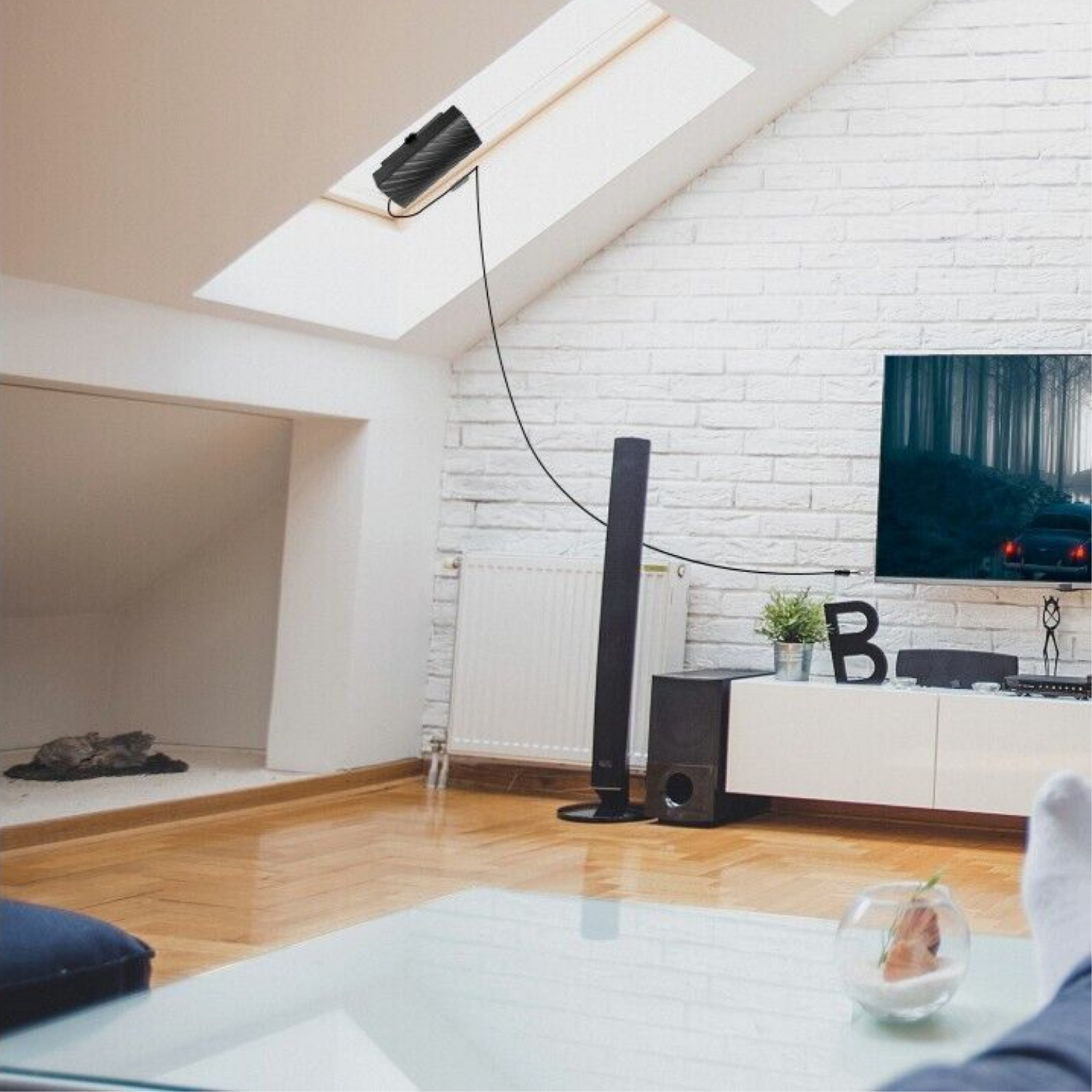 Indoor HDTV Satellite Antenna | Powerful Freeview Reception Antenna for Crystal-Clear HD Signal