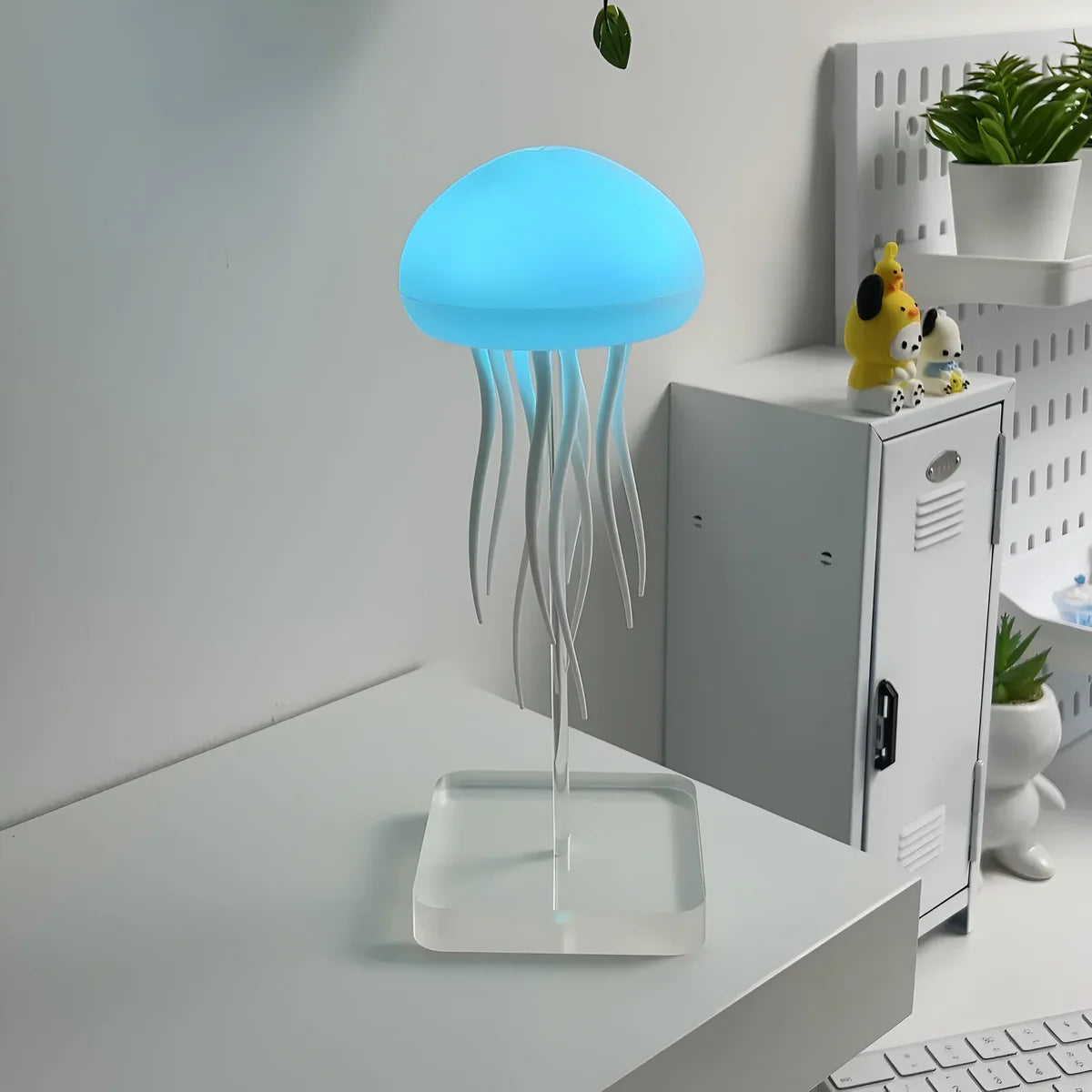 Dancing Jellyfish Lamp | Style and Practicality Finally Together — The Modern Home Essential