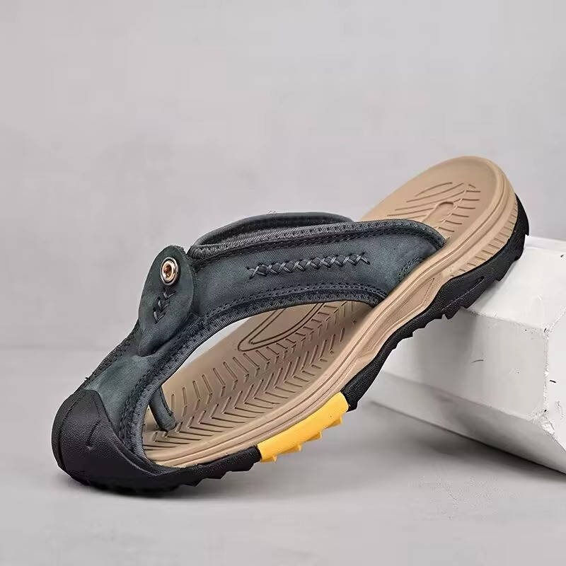 Men's Water Resistant Lightweight Toe Flip Flops | Quick-Dry Beach & Pool Sandals