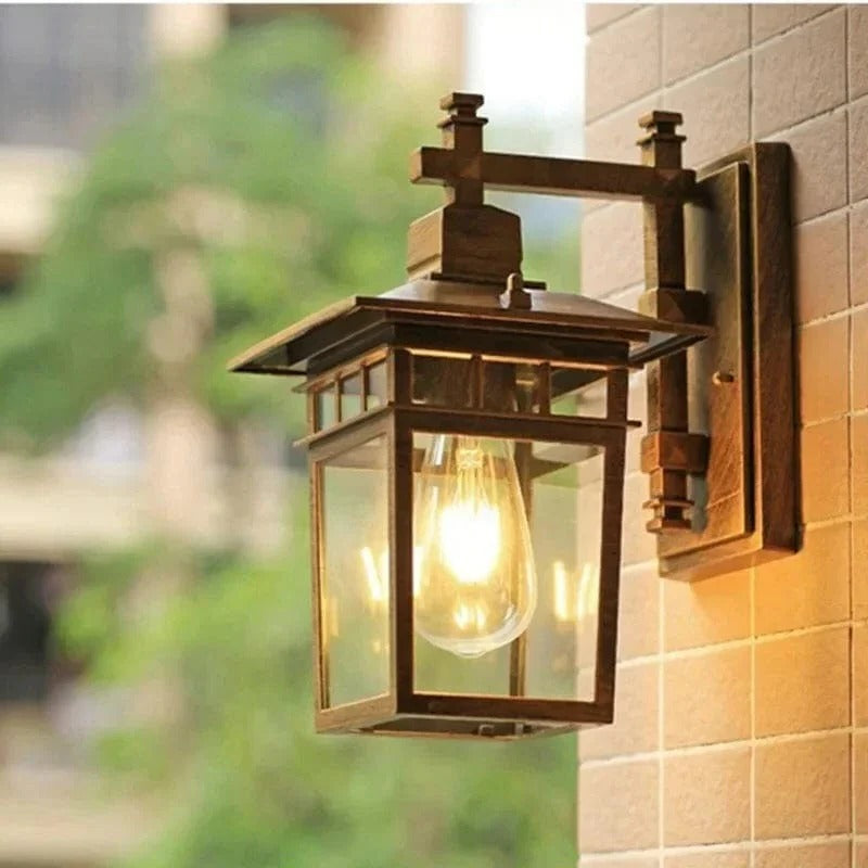 Outdoor Wall Light | Effortlessly Functional Home Essential for Clean, Organised Living