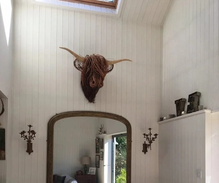 Wall-Mounted Cow Sculpture | Effortlessly Functional Home Essential for Clean, Organised Living