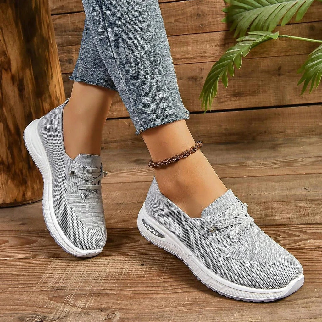 Women’s Comfort Sneakers | Podiatrist-Friendly Design — Wide Fit, Arch Support & Maximum Comfort