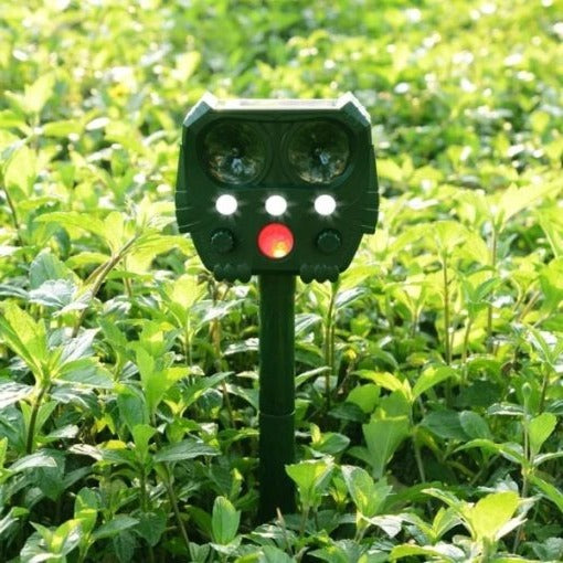 Ultrasonic Solar Snake Repeller | Premium Outdoor Essential for Garden Lovers — Built to Last Outdoors