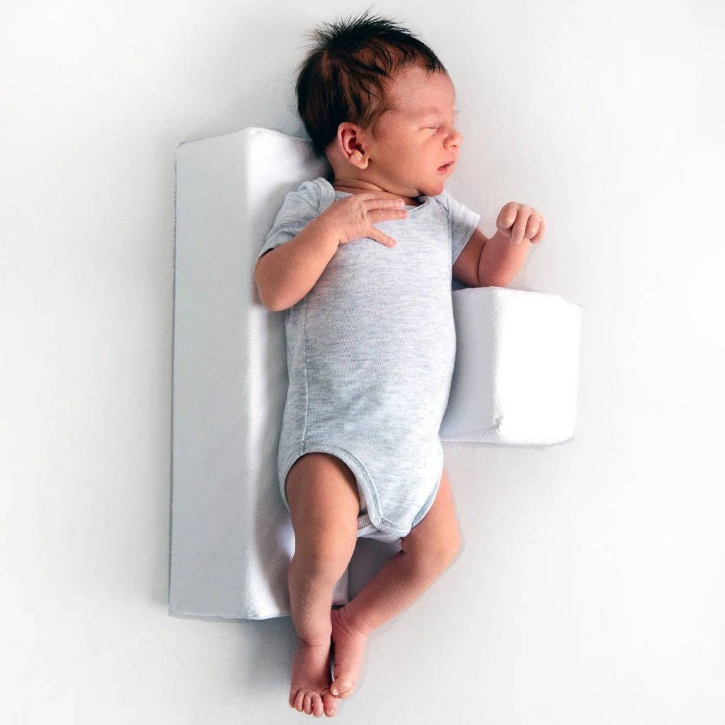 Newborn Side Sleeper Wedge | Parent-Trusted Baby Essential — Comfort, Safety & Peace of Mind